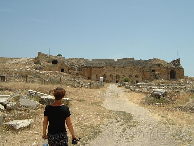 148 Pamukkale_Hierpolis_Theater.JPG